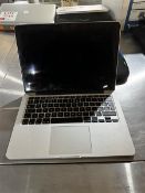 Mac Book Pro SN: C02HLCBTFH00 With charger & cary case