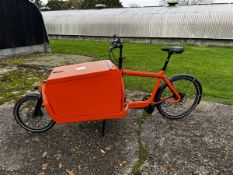 Larry Harry Copenhagen 2 wheeled electric cargo bike, no serial number or model