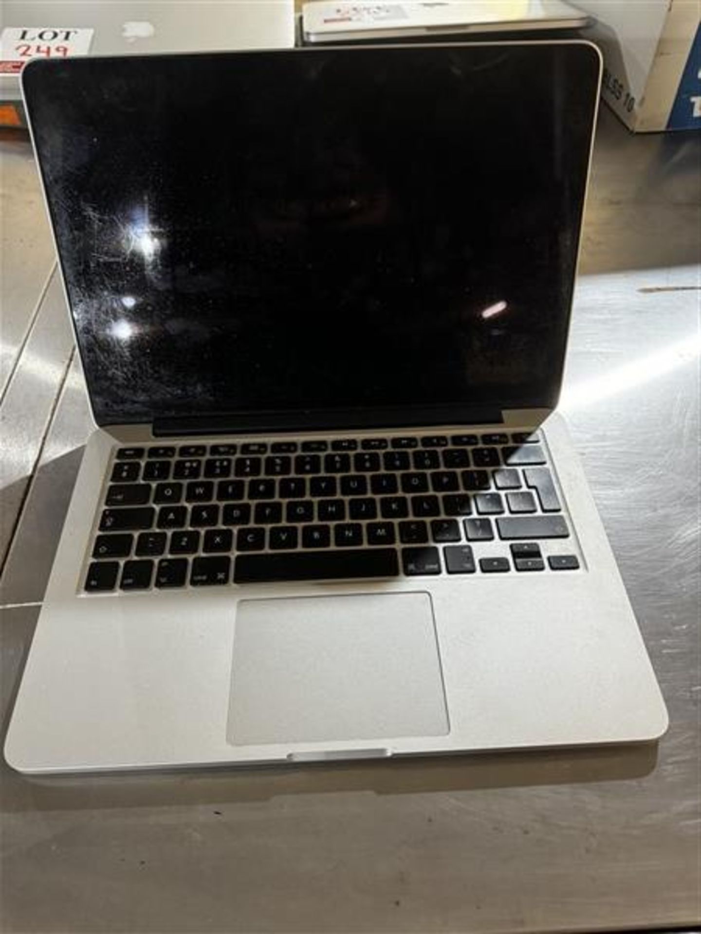 Mac Book Pro SN: C02N5KBMG3QJ With charger & cary case