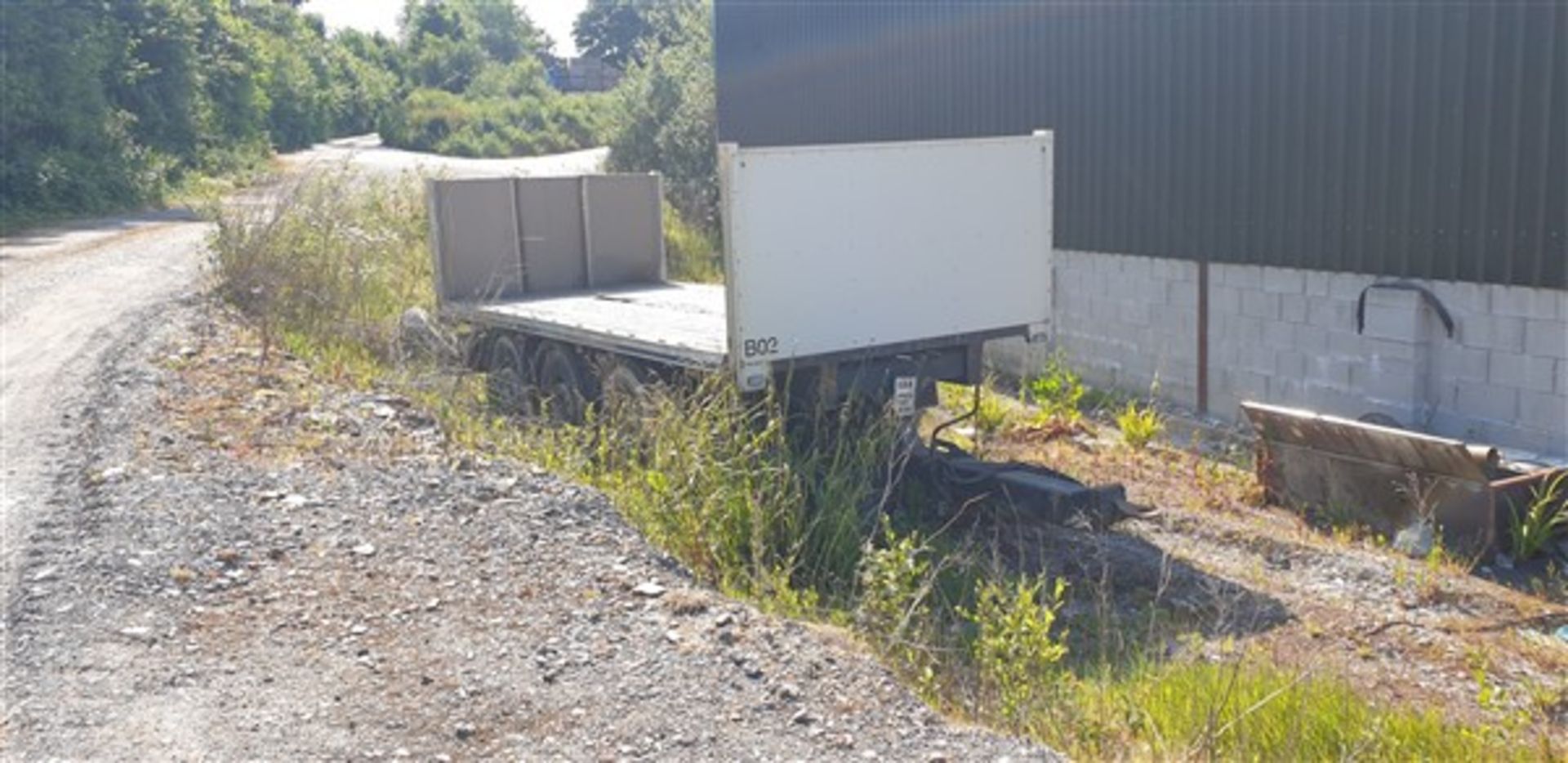 Muldon tri-axle drawbar flat bed trailer, GVW 24000 kgs, ID ref C331231 (2012) - bed in poor - Image 3 of 5