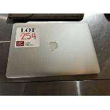 Mac Book Pro SN: C02NF02NG3QN With charger & cary case