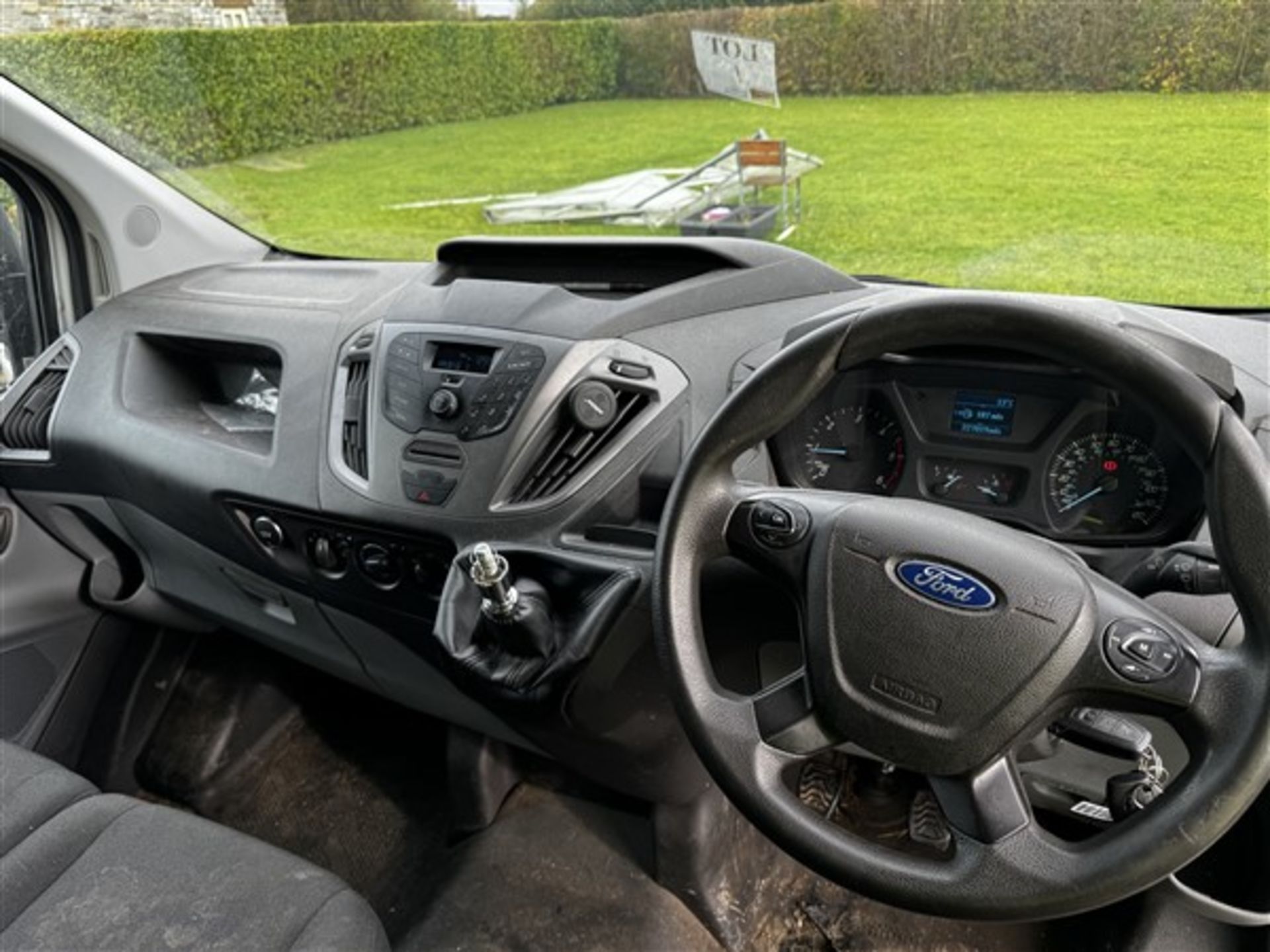 Ford Transit Custom 270 Eco-Tech, reg no. YK16 BYP mileage 227,019, two keys, V5 - yes, missing gear - Image 8 of 14