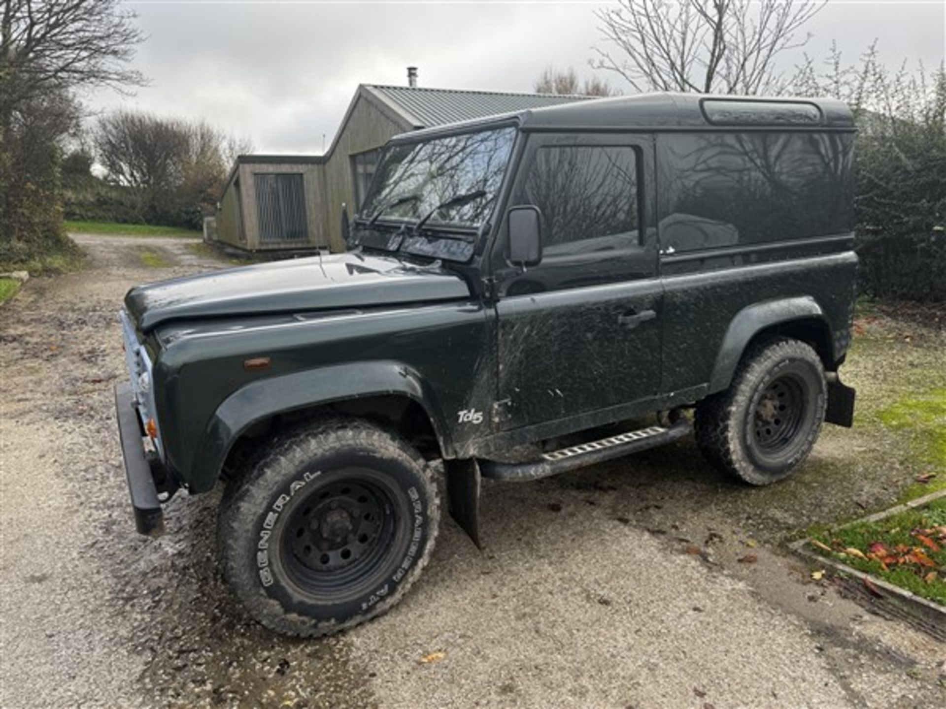 Landrover Defender 90 County TD5 2.5 4WD station wagon, reg no. YH53 NNA (2003), recorded mileage - Image 5 of 15