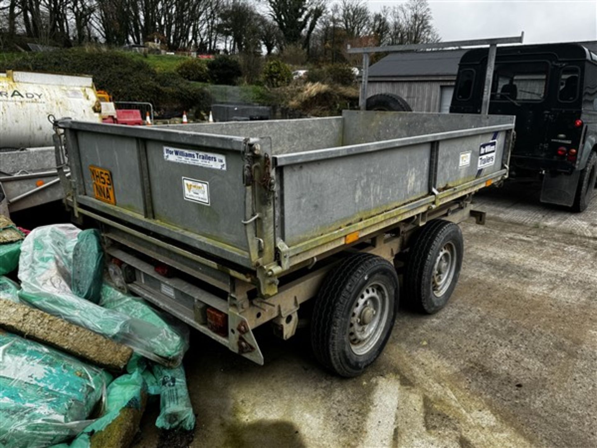 Ifor Williams TT85G tipper trailer, twin axle, serial no. SCK600000B0602853, bed measurements length - Image 4 of 10