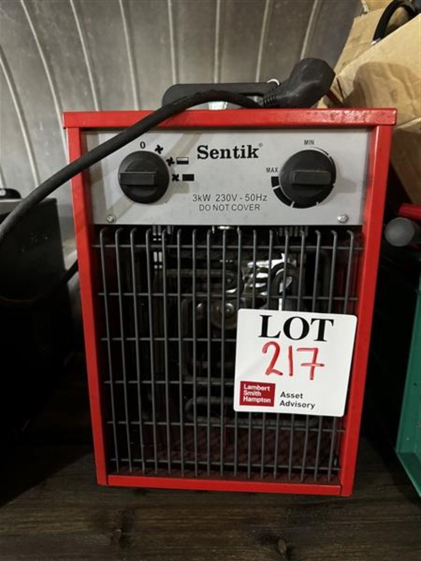 Sentic heater & contents of box to include assorted cycle bike stands - Image 2 of 4