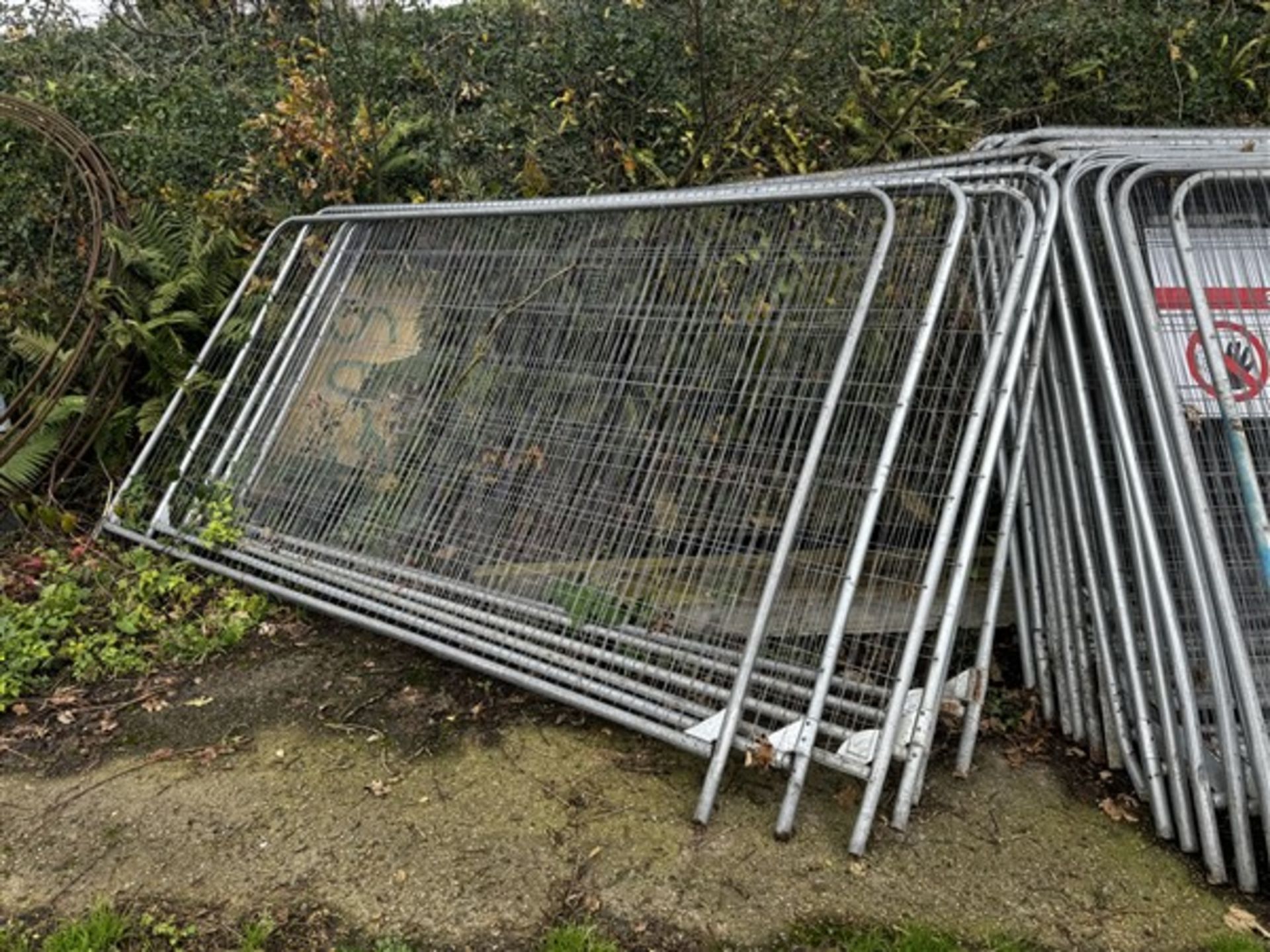 Assorted quantity of Heras fencing as lotted, H 1.8m x L 3.4m - Image 3 of 4