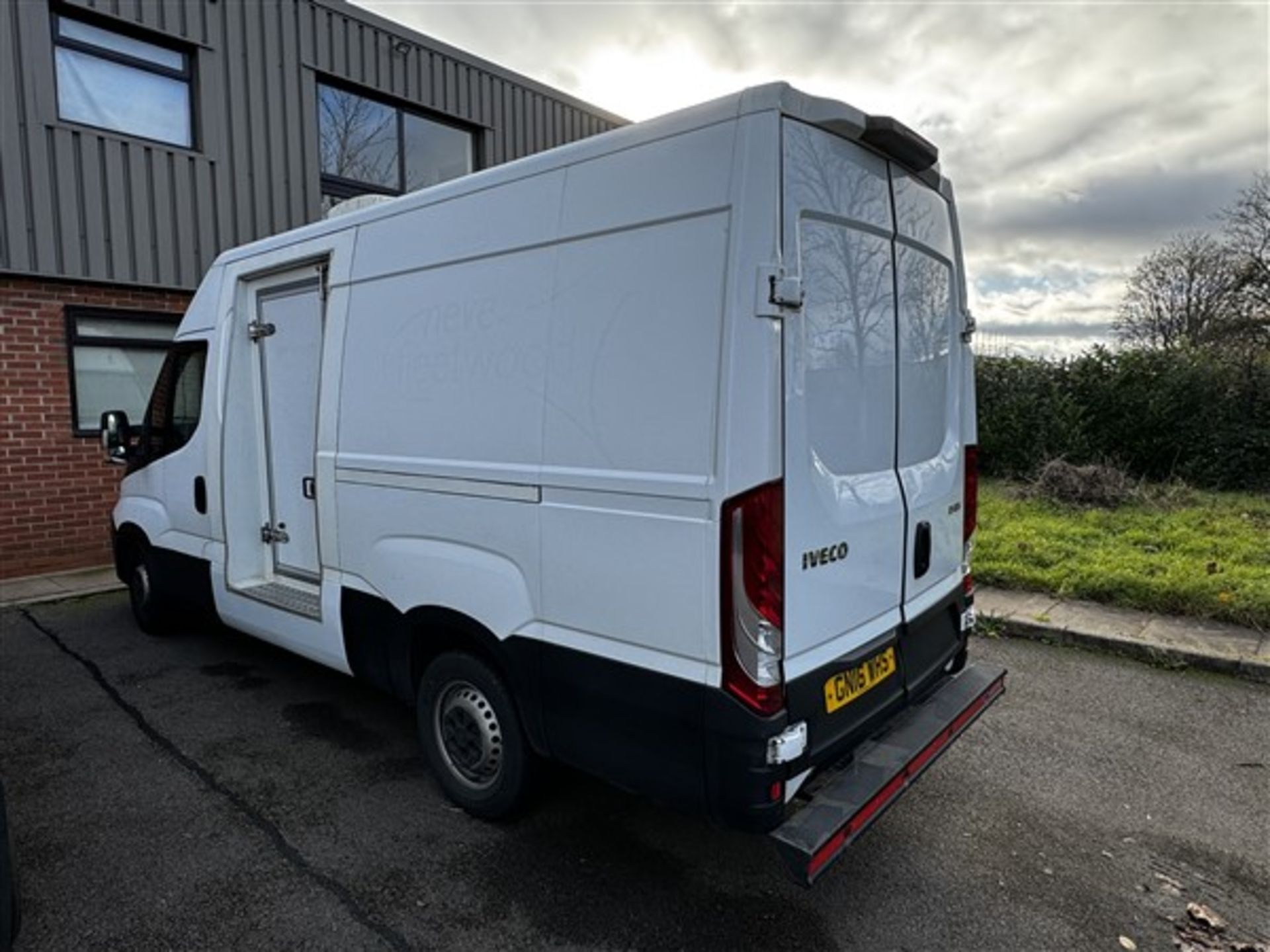 Iveco Daily 35-130 refrigerated panel van, with rear T bar, reg no. GN16 WHS (2016), mileage 222, - Image 3 of 23