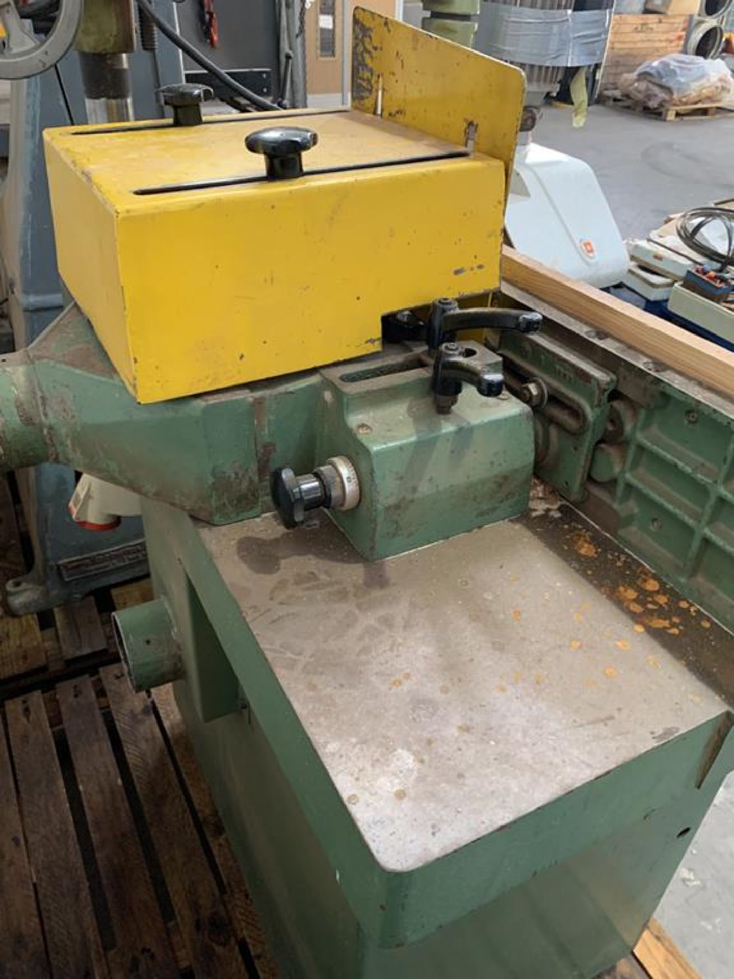 Wadkin BEL Spindle Moulder with a Steff 2034 Powered Roller Feed. 3phase - Image 6 of 11