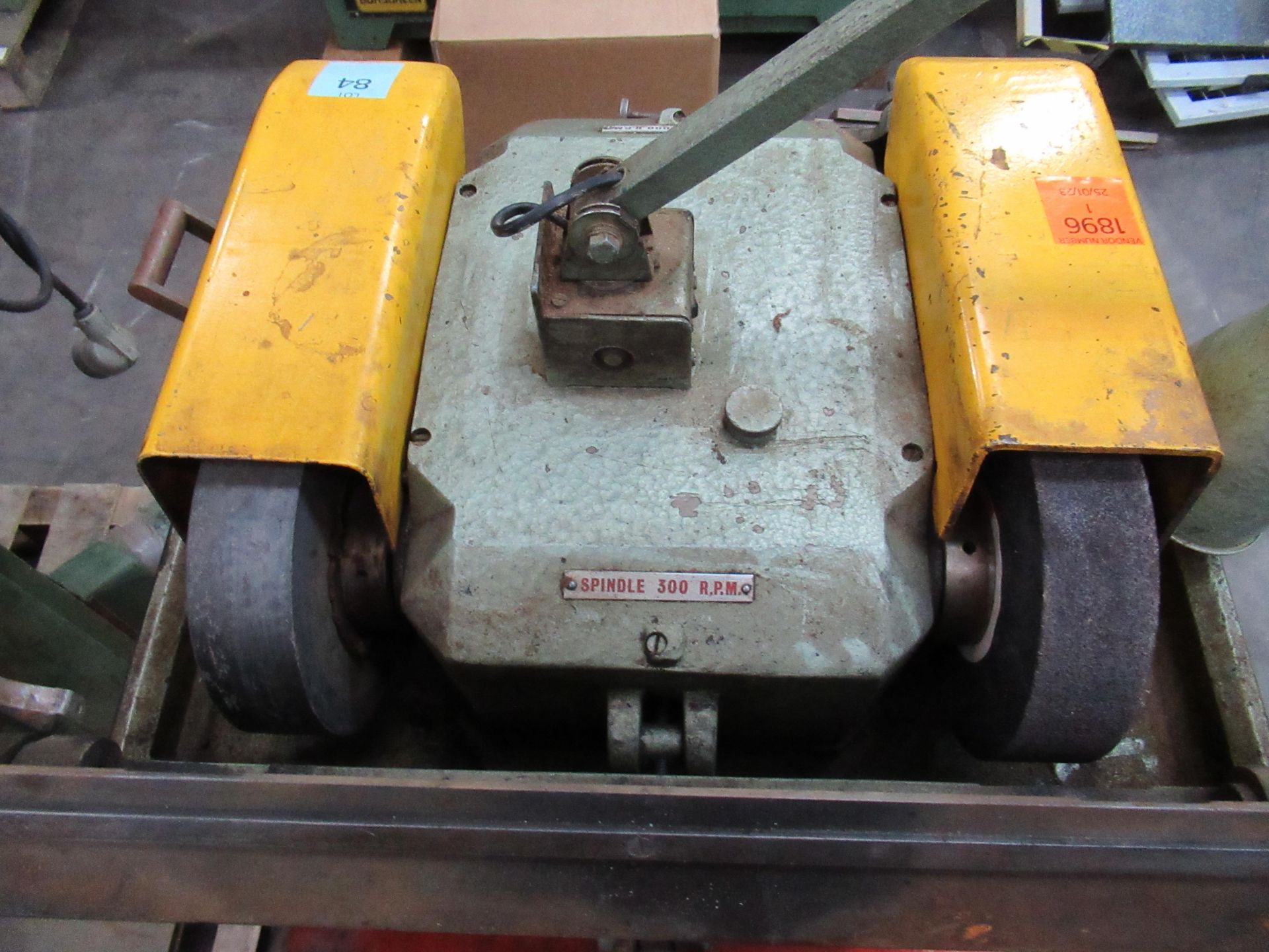 A Wadkin Bursgreen tool sharpener/ grinding machine - Image 7 of 10