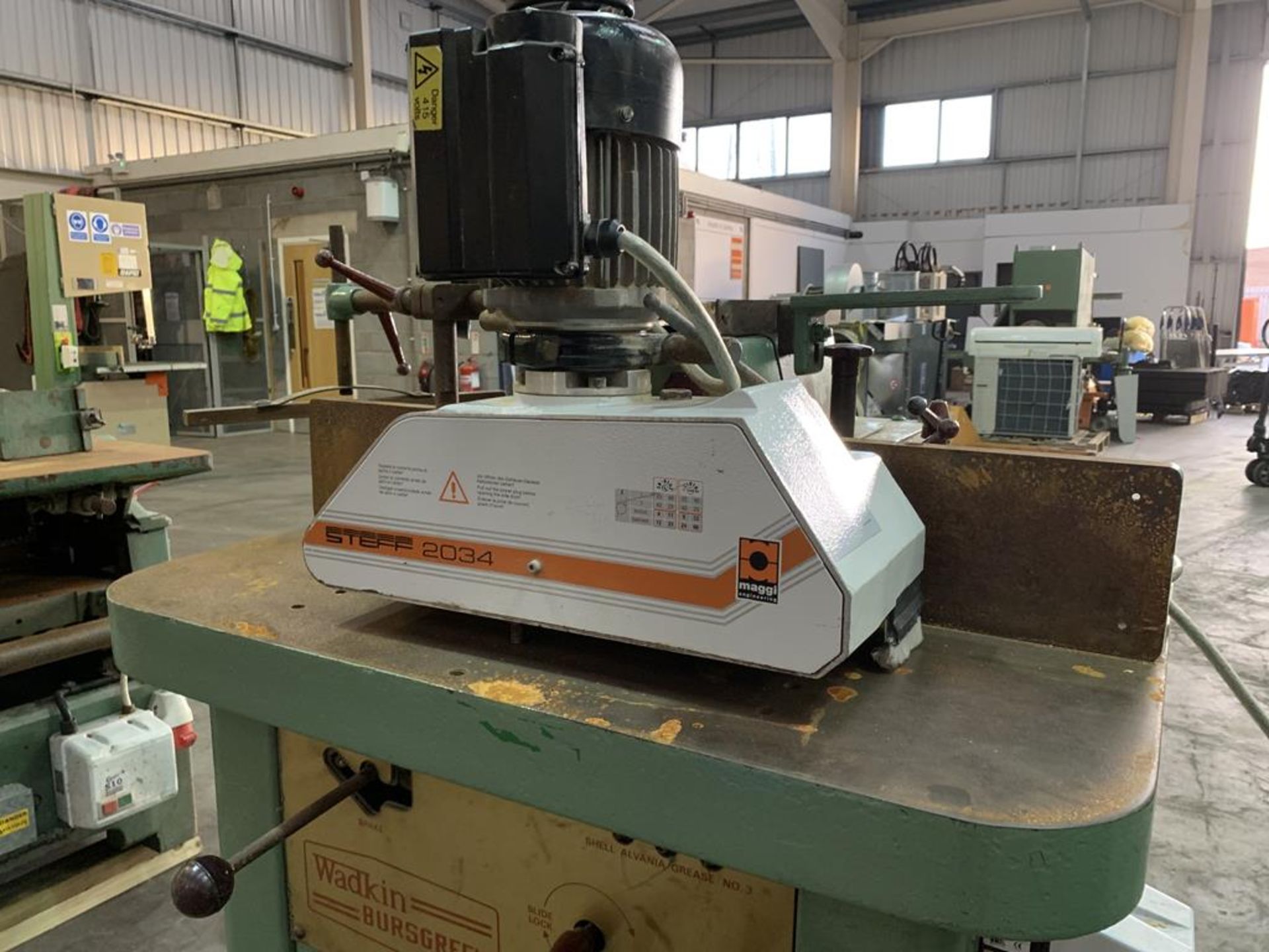 Wadkin Bursgreen BER3 Spindle Moulder with DC Brake and Steff 2034 Powered Roller Feed. 3phase - Image 3 of 10