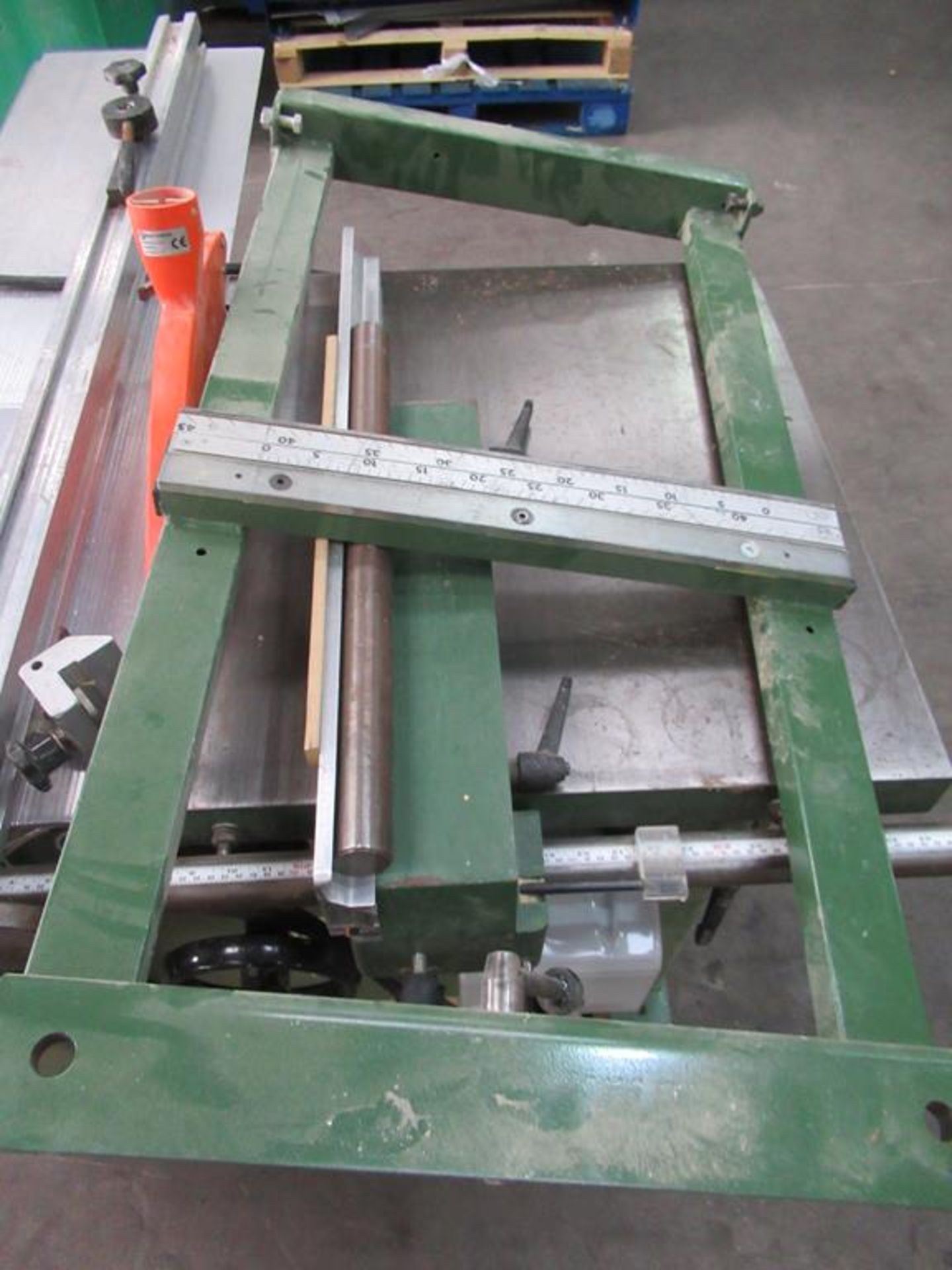 Wadkin SP130 Sliding Panel Saw with Scorer and DC Brake. 3ph. - Image 6 of 9