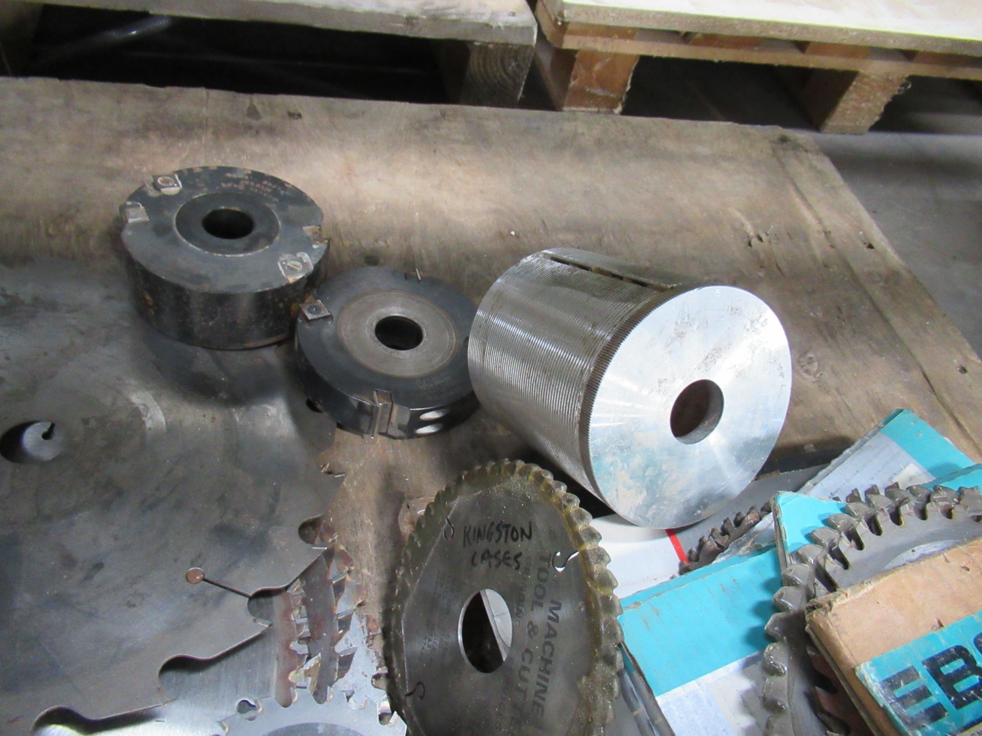 Pallet of Assorted Saw Blades of Varying Sizes. - Image 5 of 5