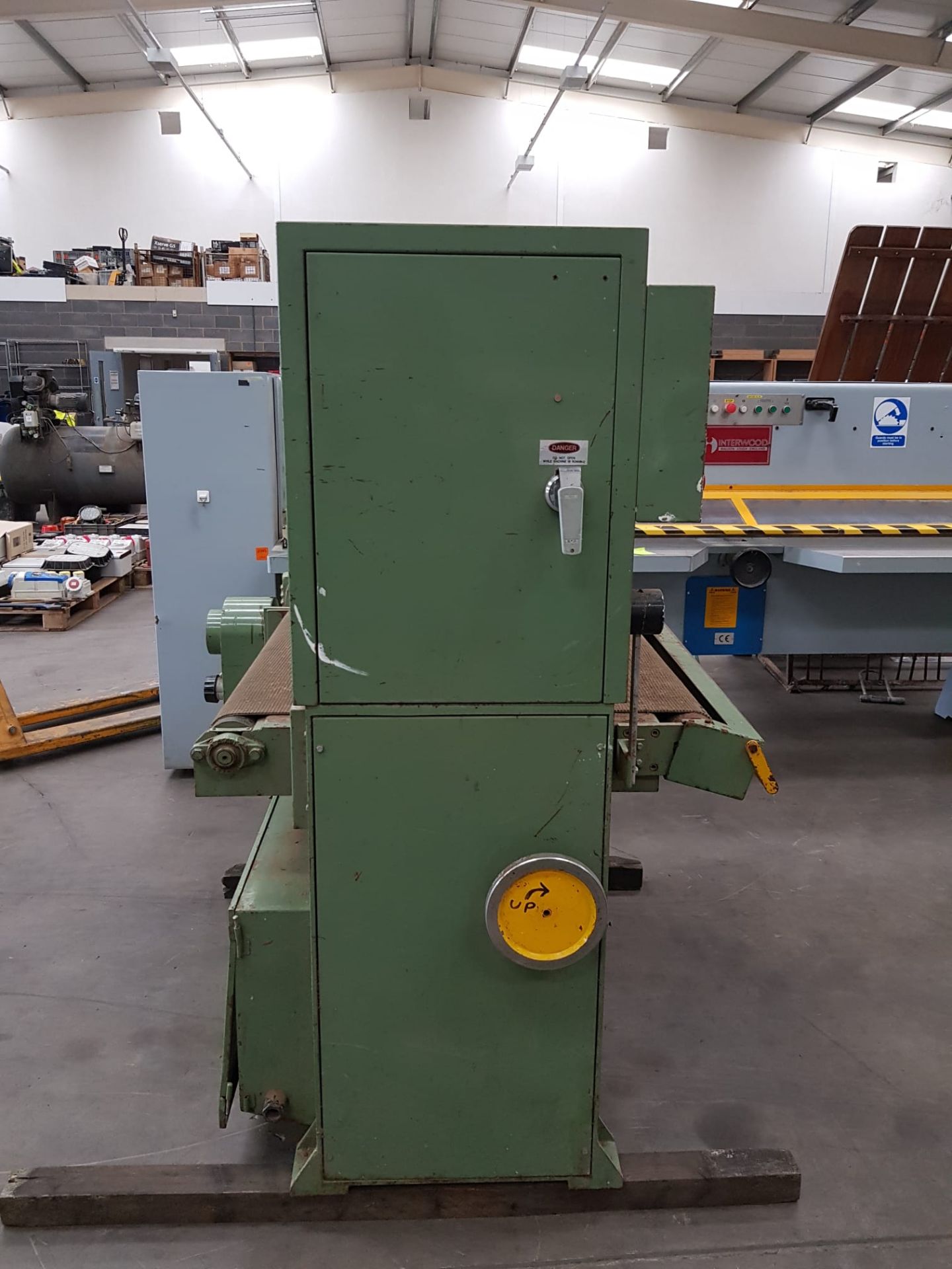 A Sahara DW-37A Wide Belt Sander - belt width 910mm - Image 4 of 4