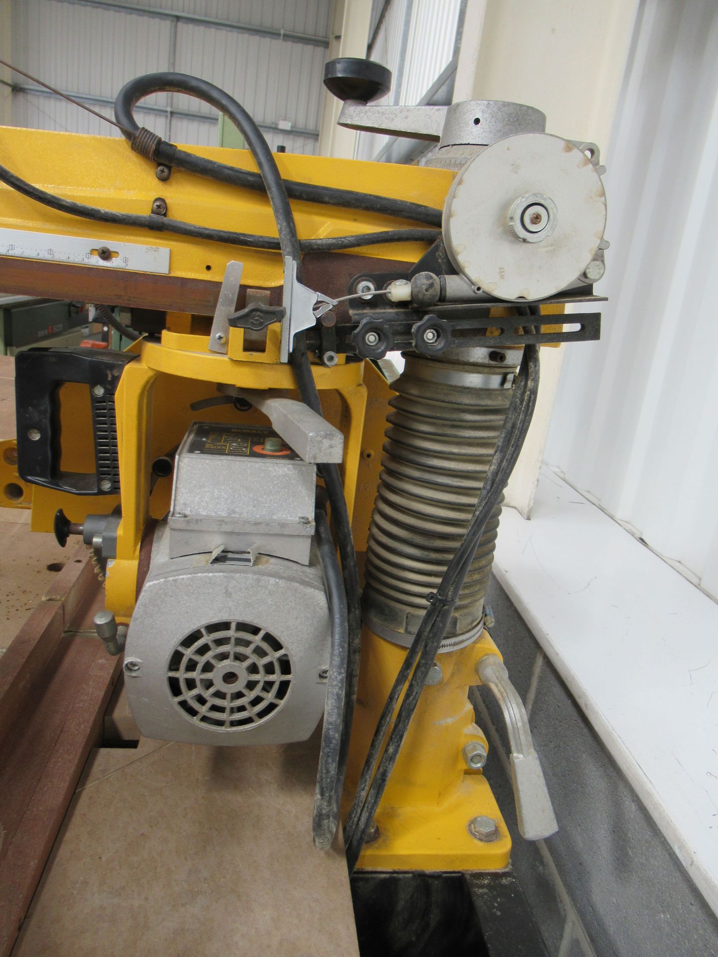 DeWalt DW728 Radial Arm Saw. 240V - Image 3 of 4