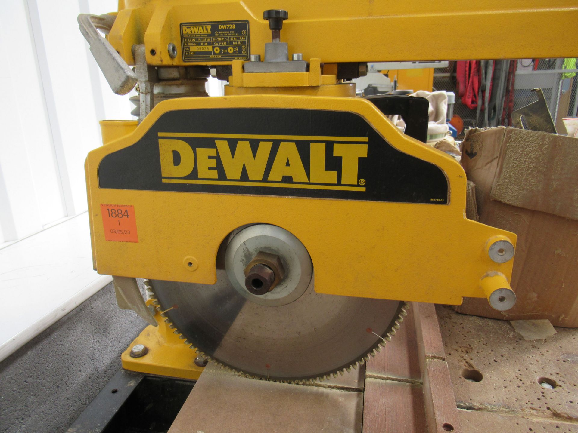 DeWalt DW728 Radial Arm Saw. 240V - Image 4 of 4