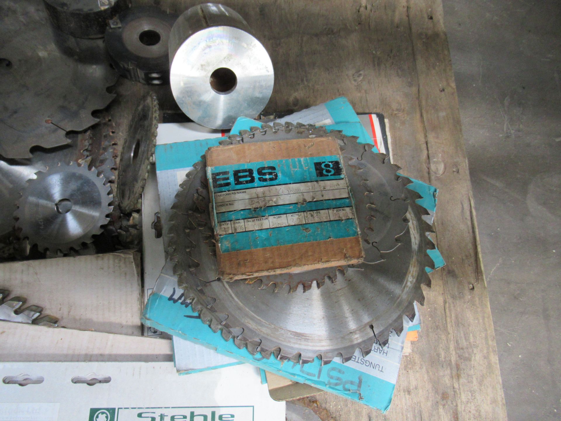 Pallet of Assorted Saw Blades of Varying Sizes. - Image 3 of 5