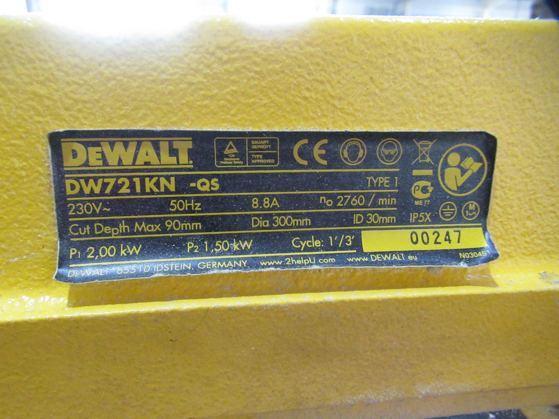 DeWalt DW721KN Radial Arm Saw - 230V - on Fabricated Frame (3330 x 975mm) - Image 5 of 5