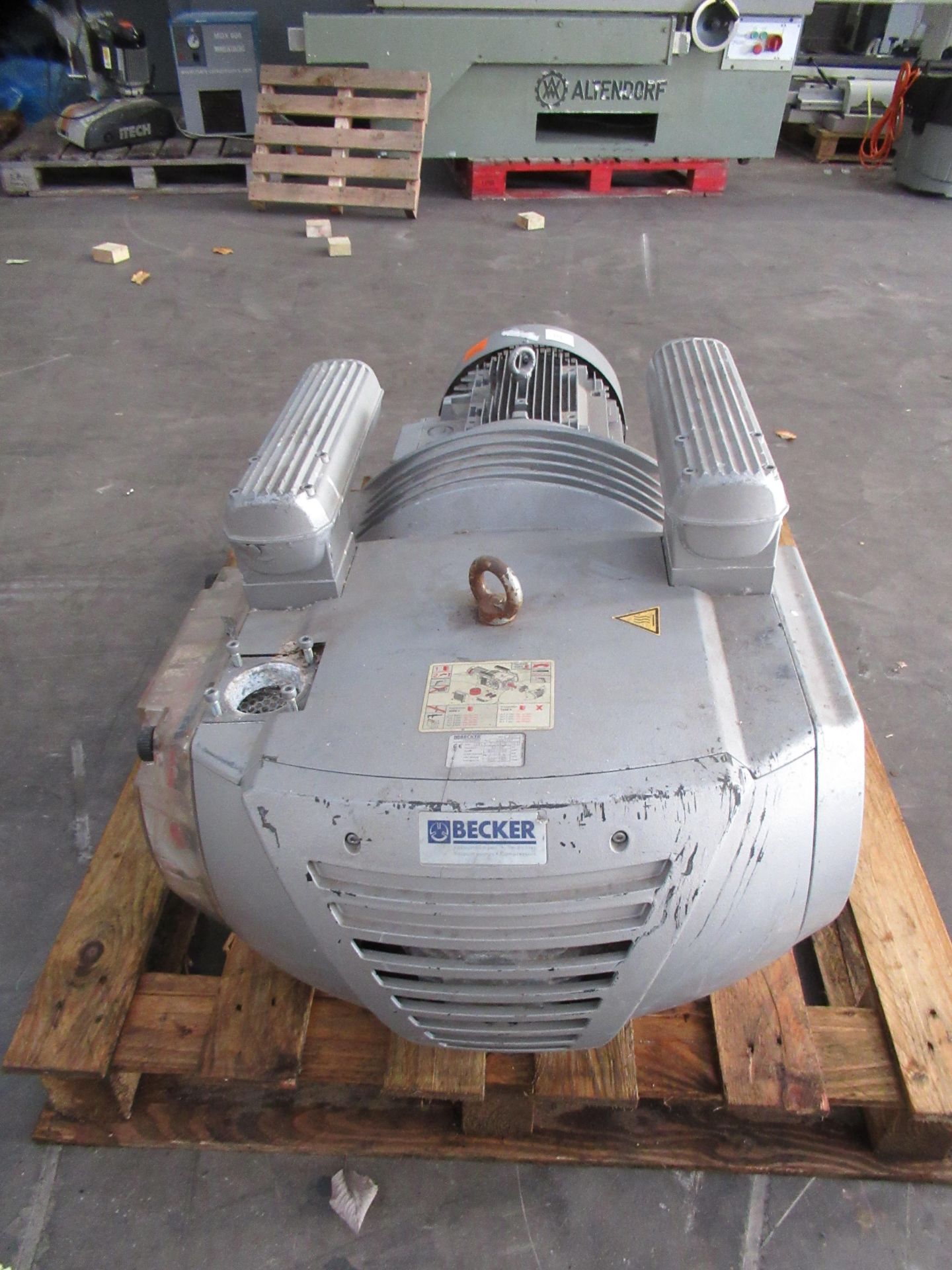 Becker VTLF-2.250/0-791 Vacuum Pump. - Image 2 of 5