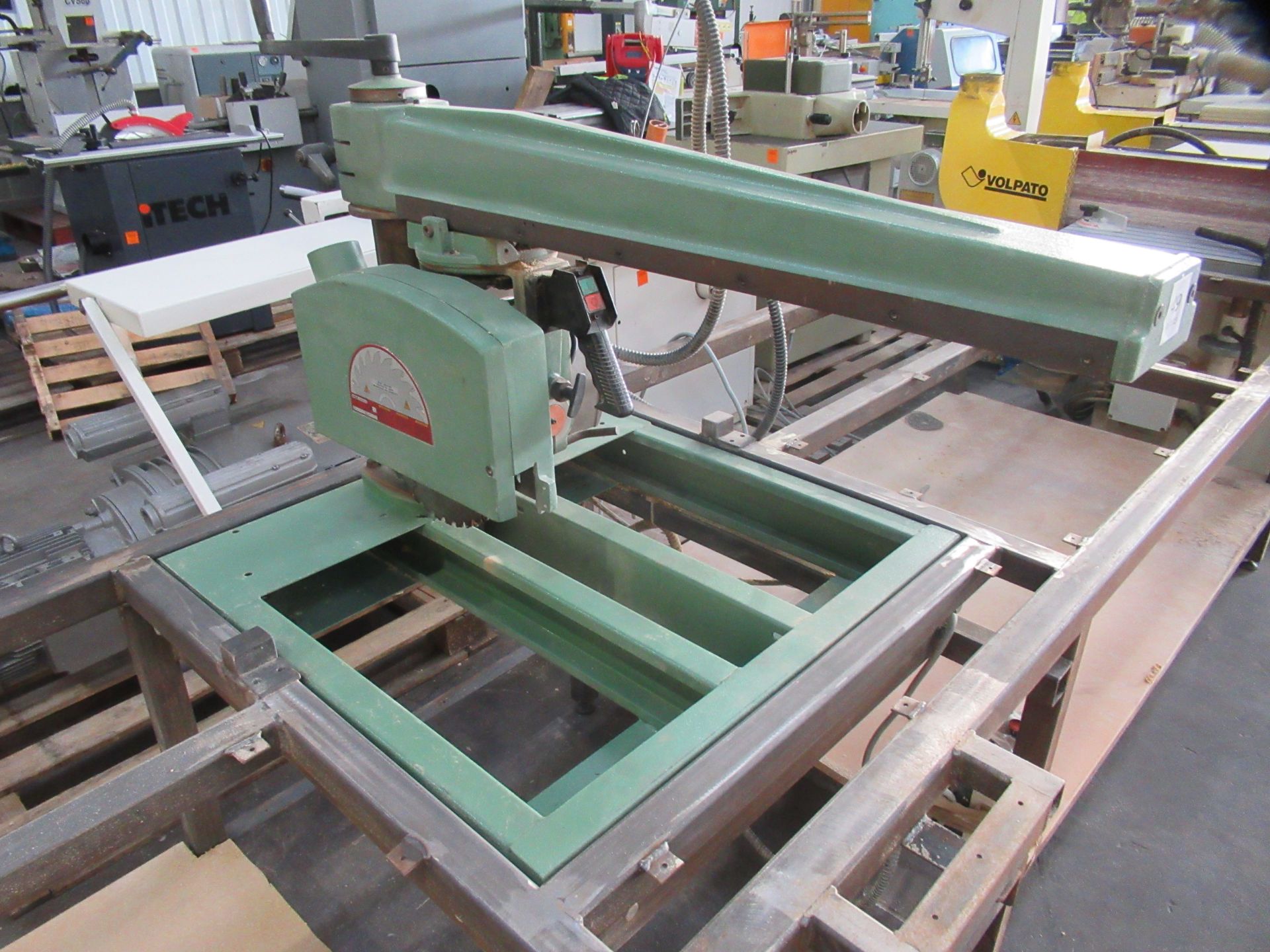 Maggi 640 Junior Radial Arm Saw on Fabricated Frame - 3ph (3700 x 1080mm) - Image 3 of 6