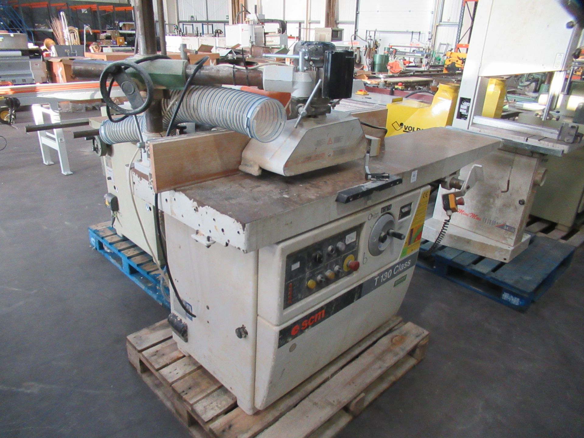 SCM T130 Class Spindle Moulder - 3ph - with Maggi Steff 2034 Powered Roller Feed - Image 3 of 9