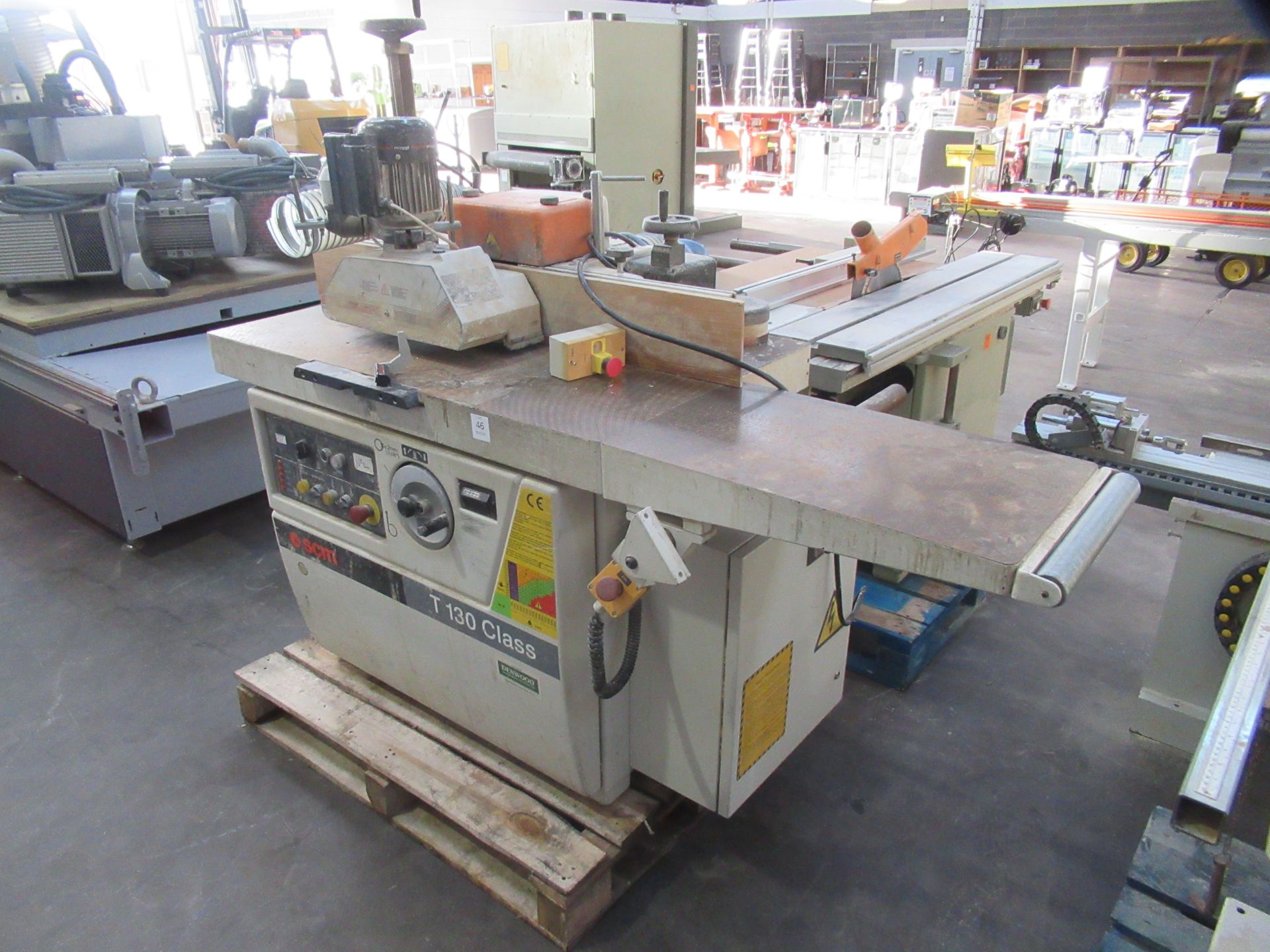 SCM T130 Class Spindle Moulder - 3ph - with Maggi Steff 2034 Powered Roller Feed - Image 2 of 9