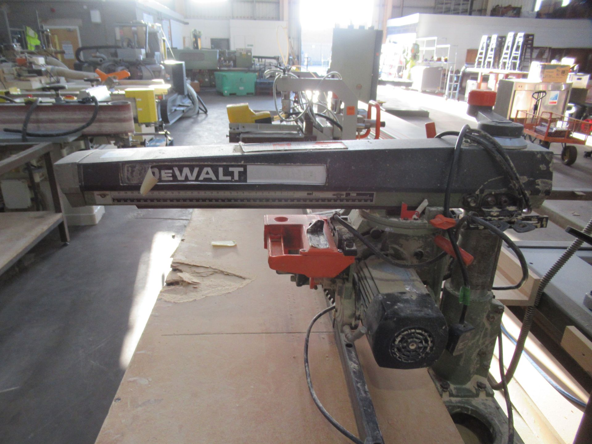 DeWalt DW1251 Radial Arm Saw - 230V - on Fabricated Frame (1980 x 1000mm) - Image 5 of 6