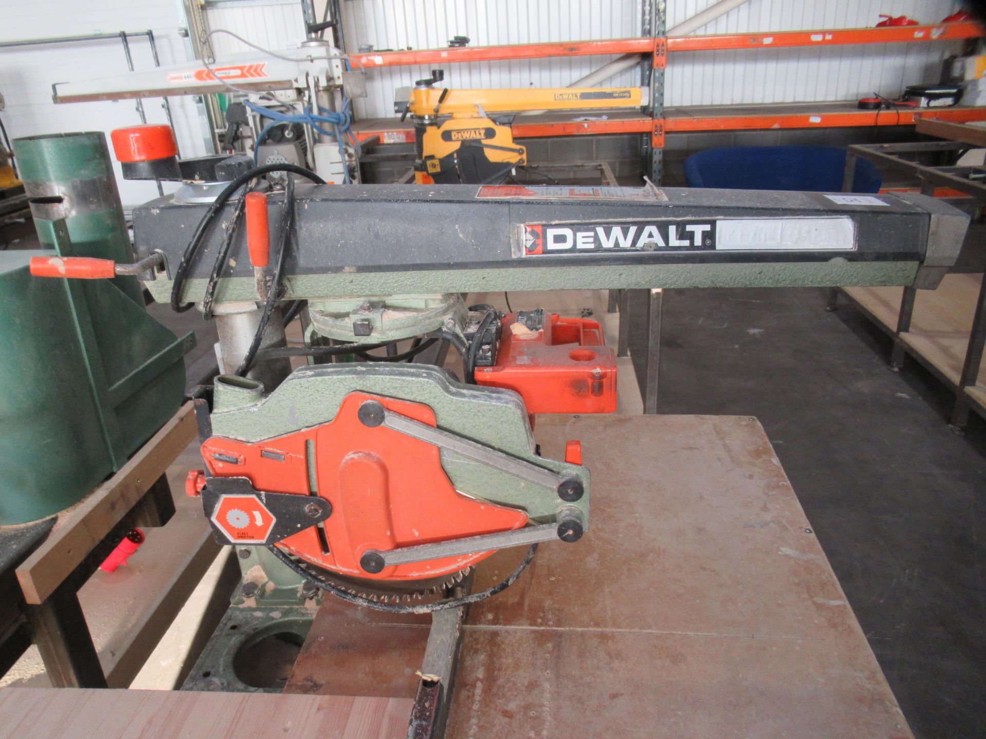 DeWalt DW1251 Radial Arm Saw - 230V - on Fabricated Frame (1980 x 1000mm) - Image 4 of 6