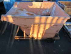 Langtons Tipping skip with Forklift Sleeves - Missing Wheels. Please note there is a £10 + VAT Lift