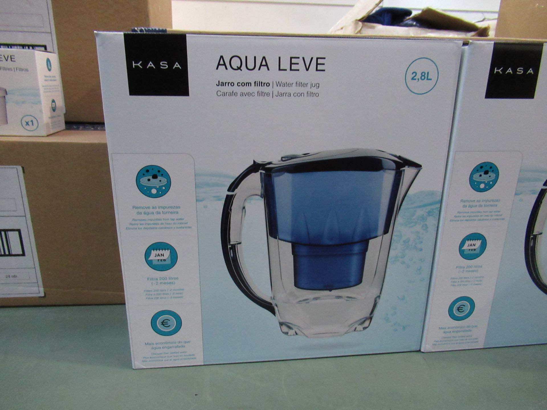 Kasa 2.8 Litre water filter jugs (10x boxed) and filters (60x boxed) - Image 2 of 3