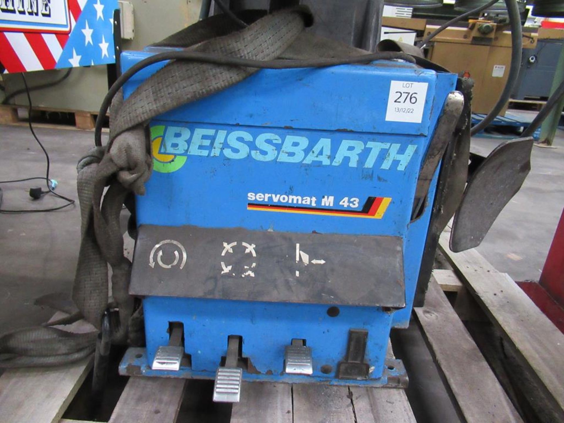 A Beissbarth Servomat M43, 240V Tyre Changing Machine - Image 5 of 8