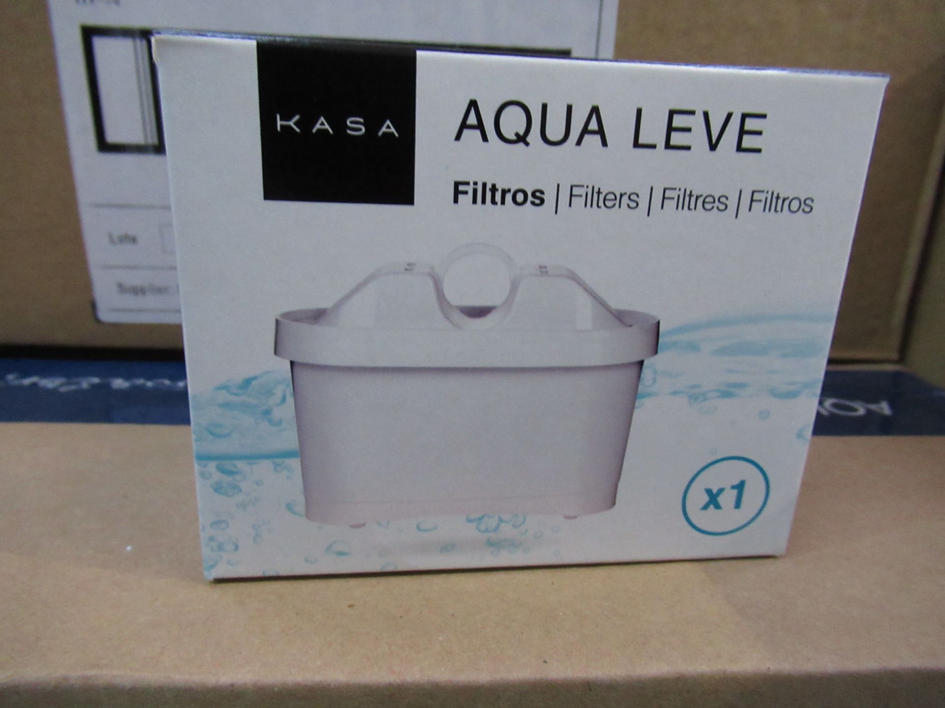 Kasa 2.8 Litre water filter jugs (10x boxed) and filters (60x boxed) - Image 3 of 3
