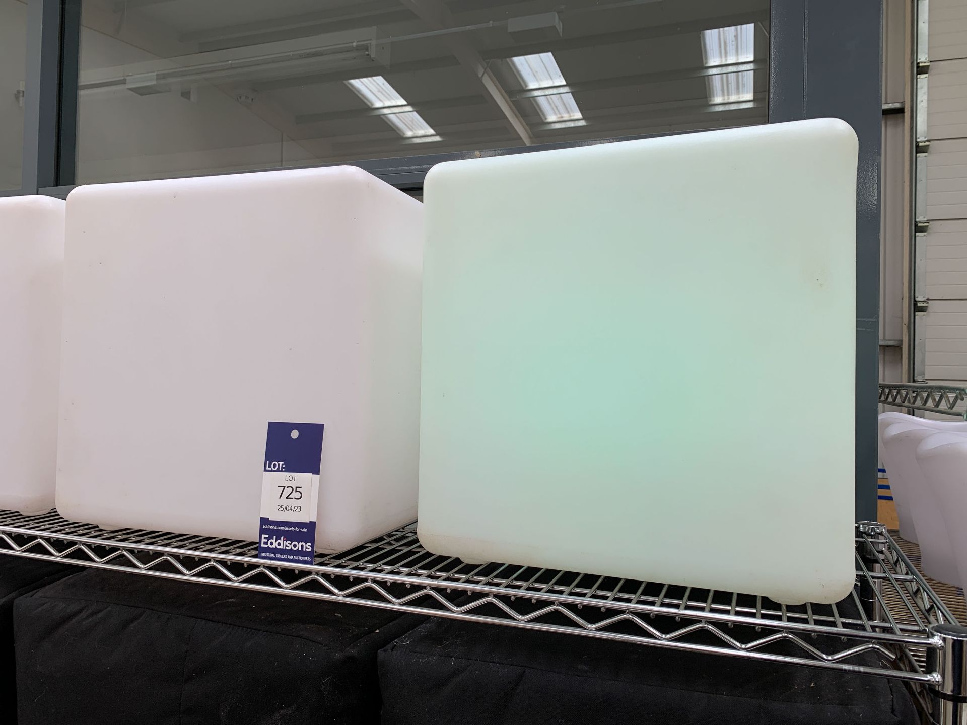 6x LED Lightup Cube Seats with Protective Cover - Image 2 of 2