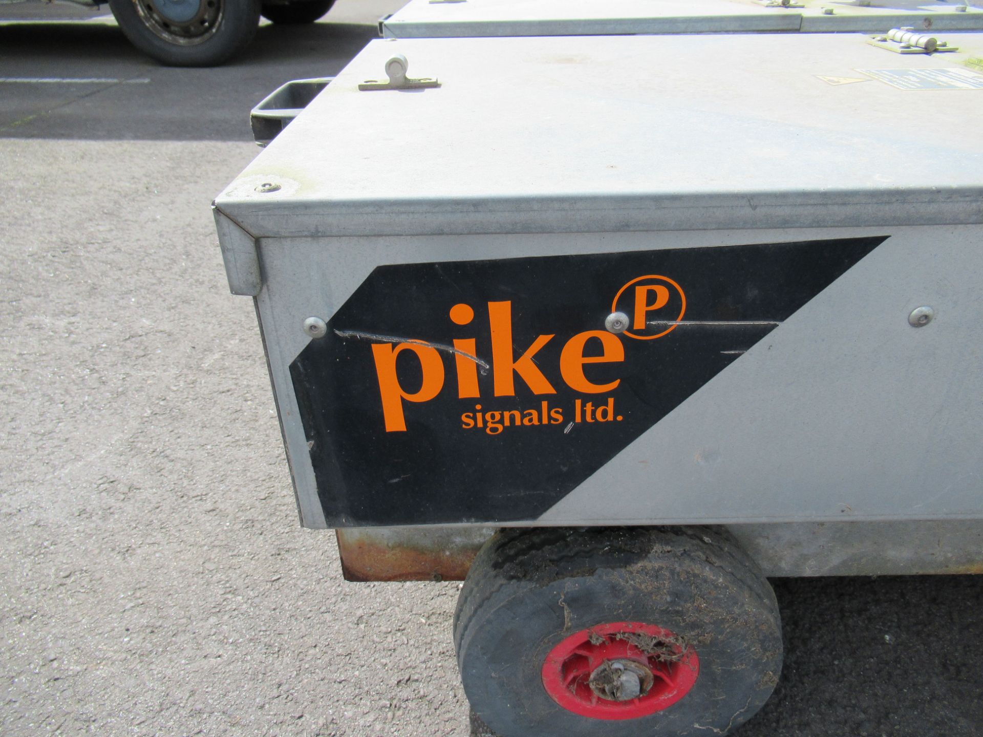 A Pair of Pike Signals Ltd "Pedestrian" Battery Powered Portable Traffic Light Units - Image 3 of 7