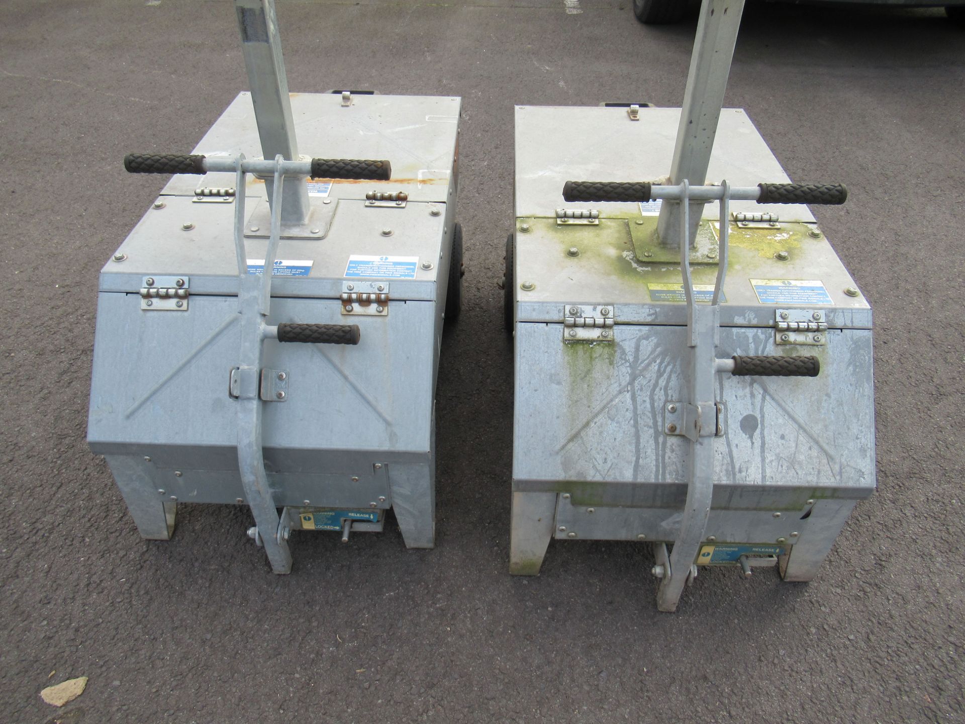 A Pair of Pike Signals Ltd "Pedestrian" Battery Powered Portable Light Units - Image 4 of 7