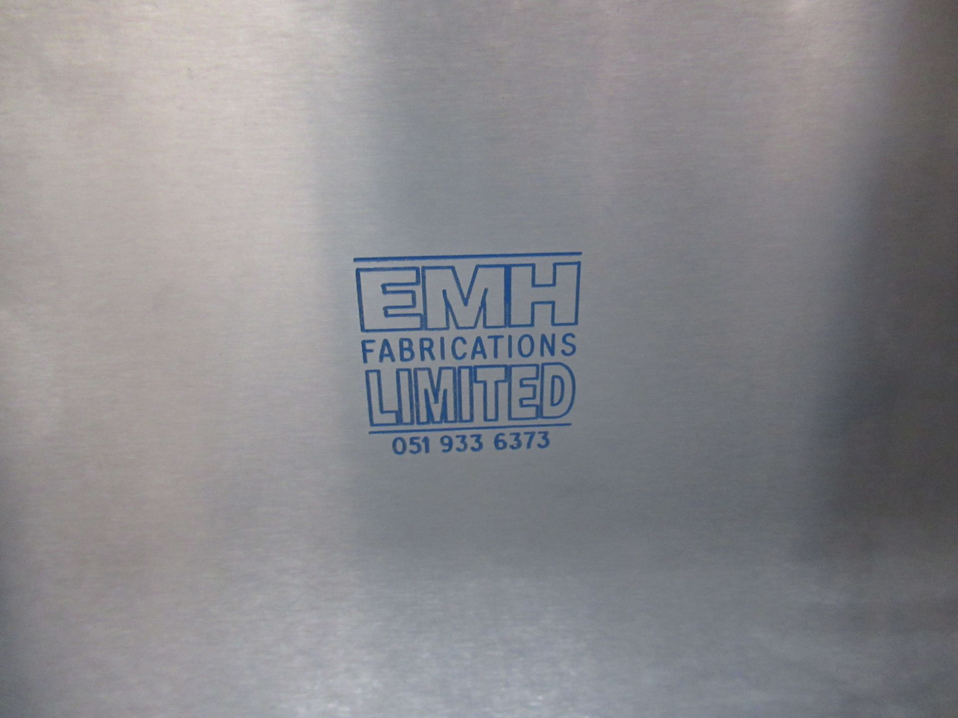 An EMH Fabrications Ltd stainless steel serving unit - Image 6 of 10