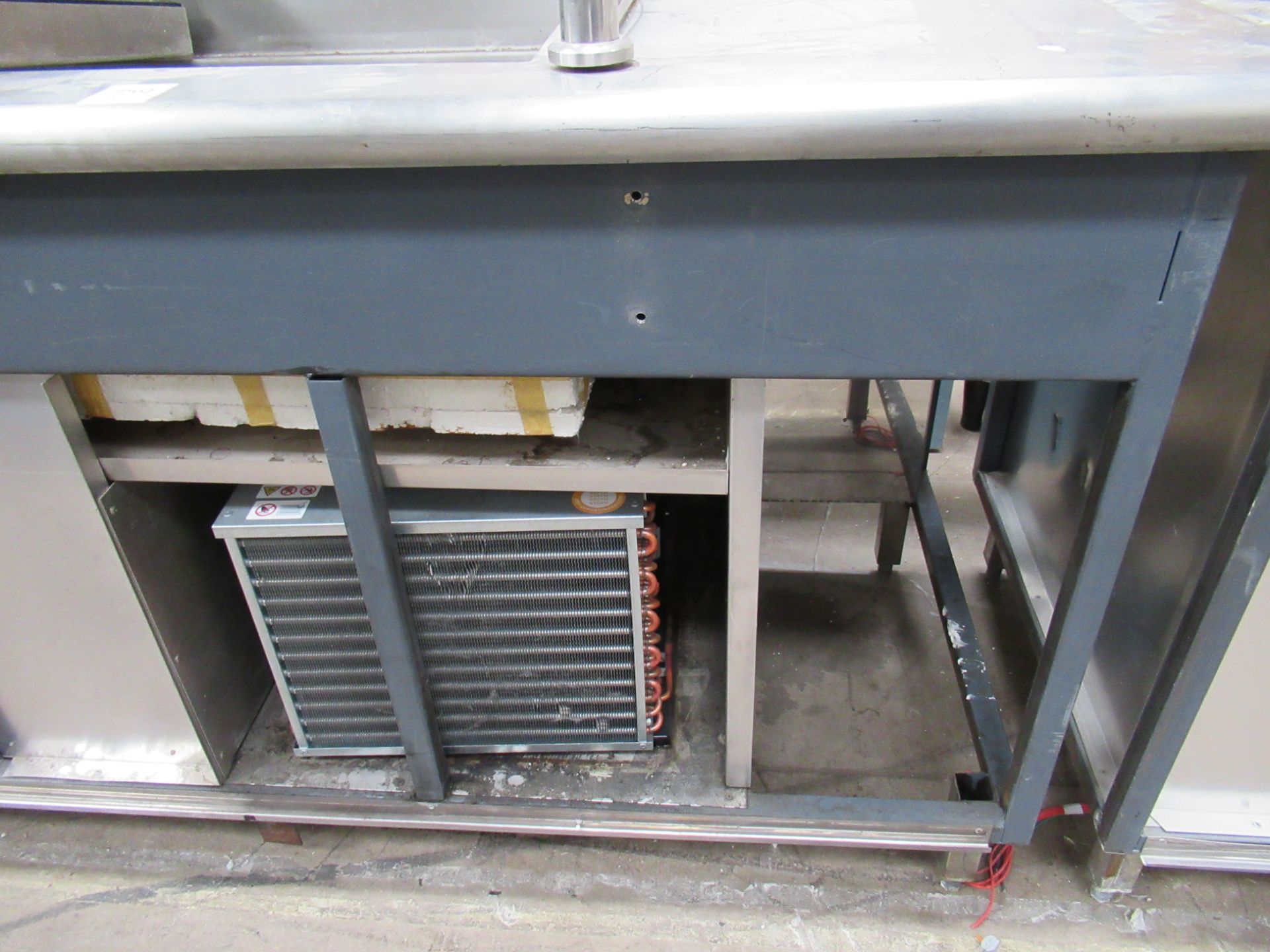 An EMH Fabrications Ltd stainless steel serving unit - Image 3 of 10