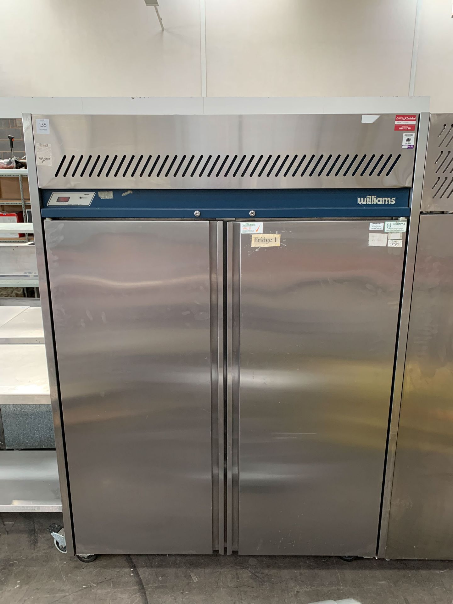 Williams 'HG2T Garnet' Commercial 2-door Refrigerator - Image 2 of 5