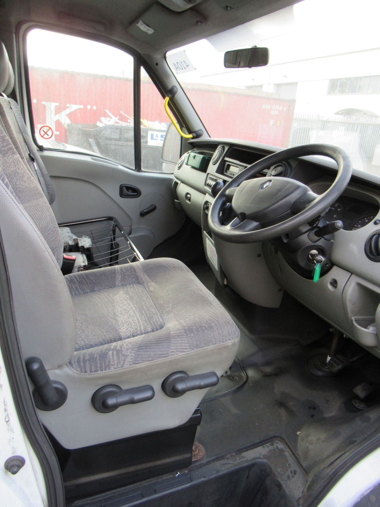 A Renault Dci 120 Mini Bus - Image 15 of 21