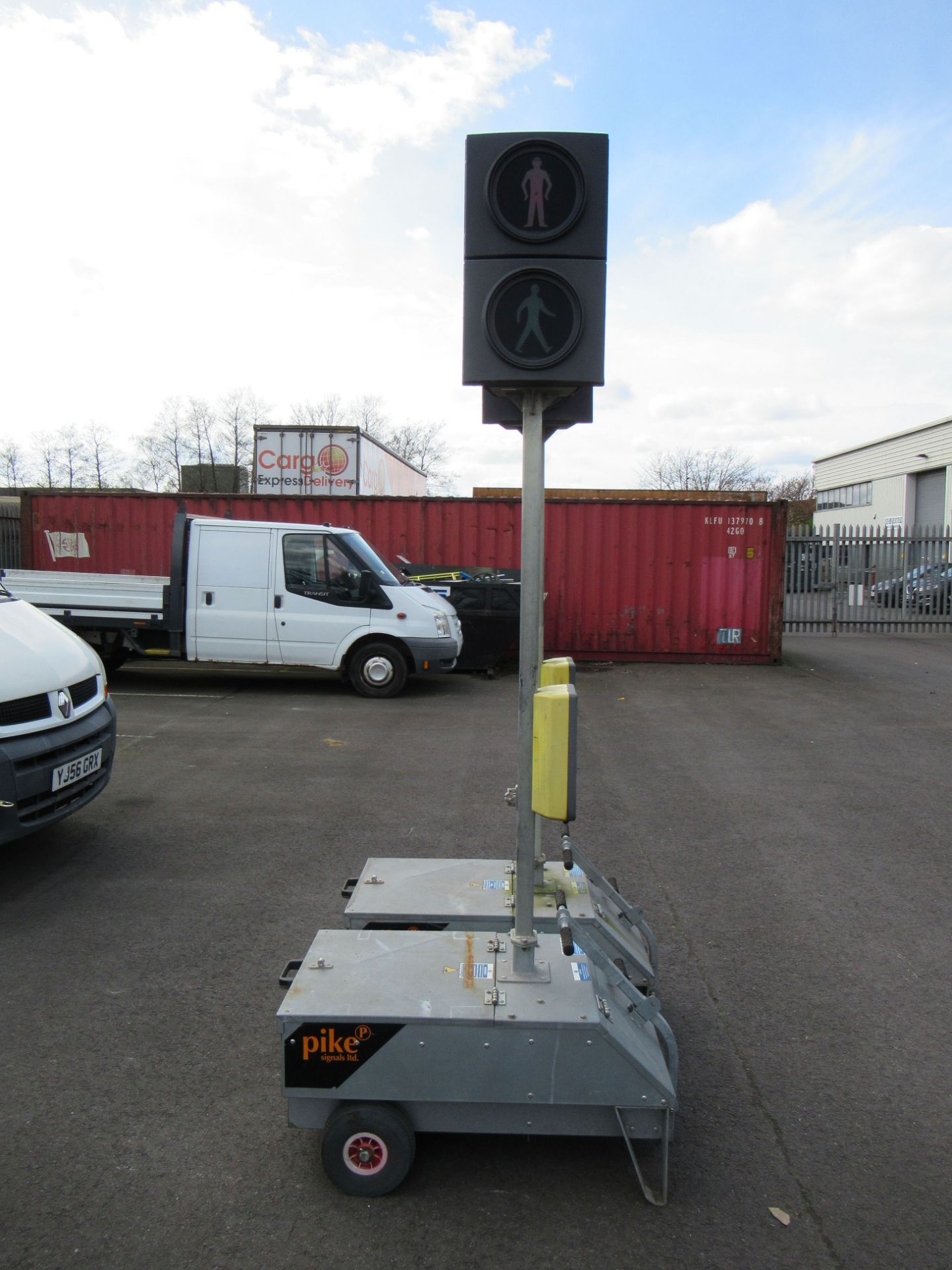 A Pair of Pike Signals Ltd "Pedestrian" Battery Powered Portable Light Units - Image 2 of 7