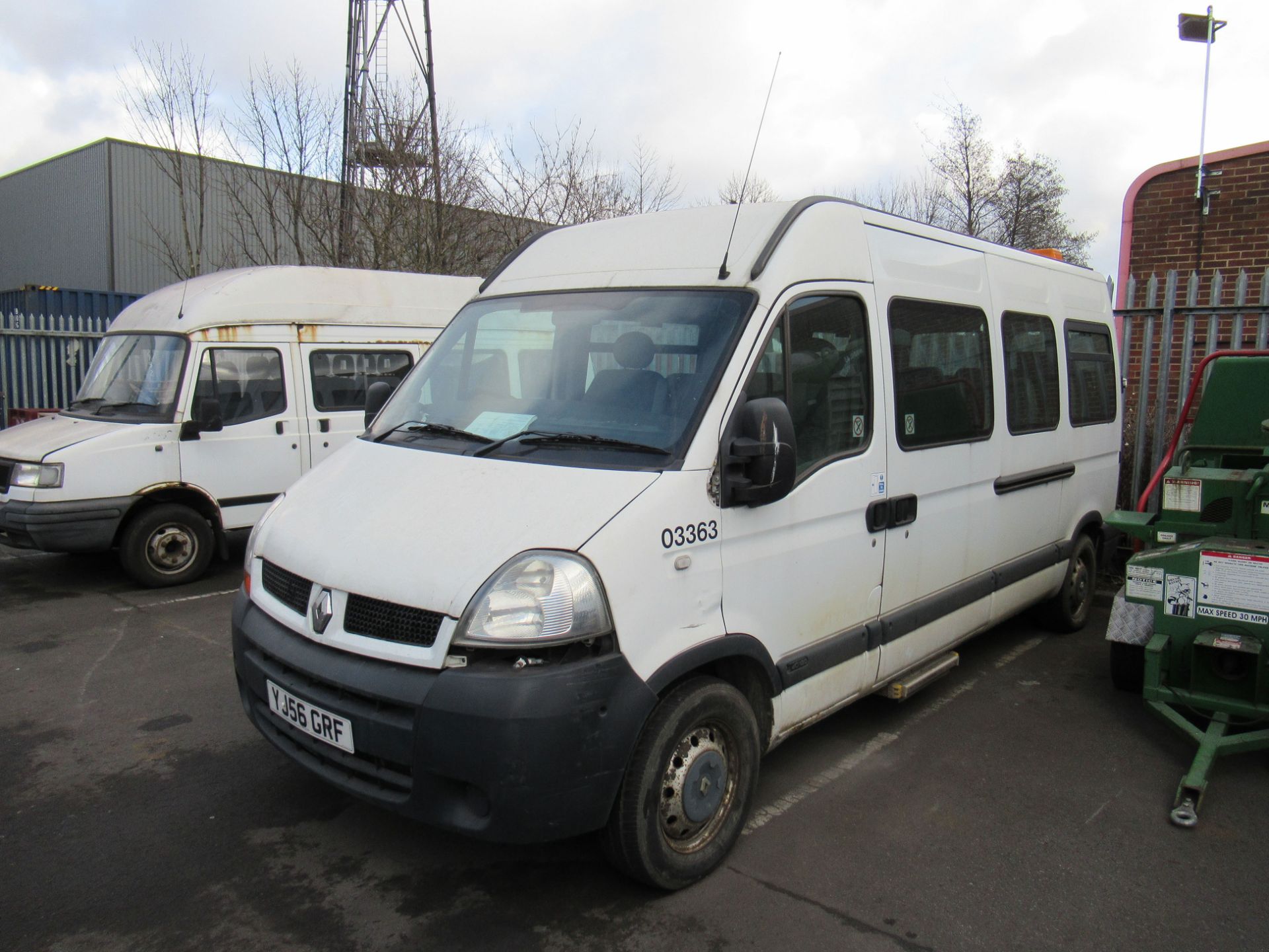 A Renault Dci 120 Mini Bus - Image 3 of 14