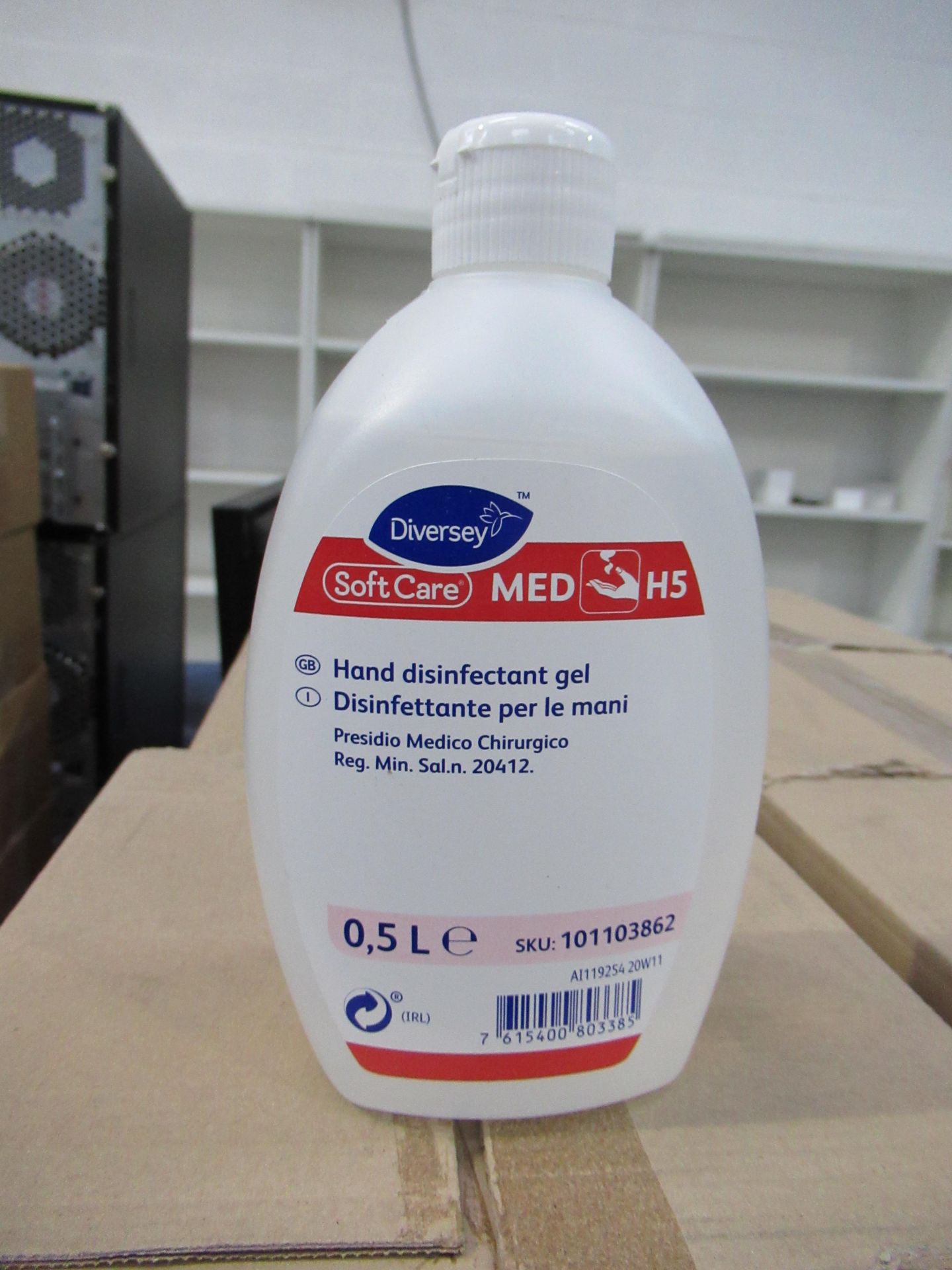 Approx. 1000x Snowden 50ml anti-bacterial hand gel & approx. 72x Diversey 500ml hand disinfectant ge - Image 4 of 5
