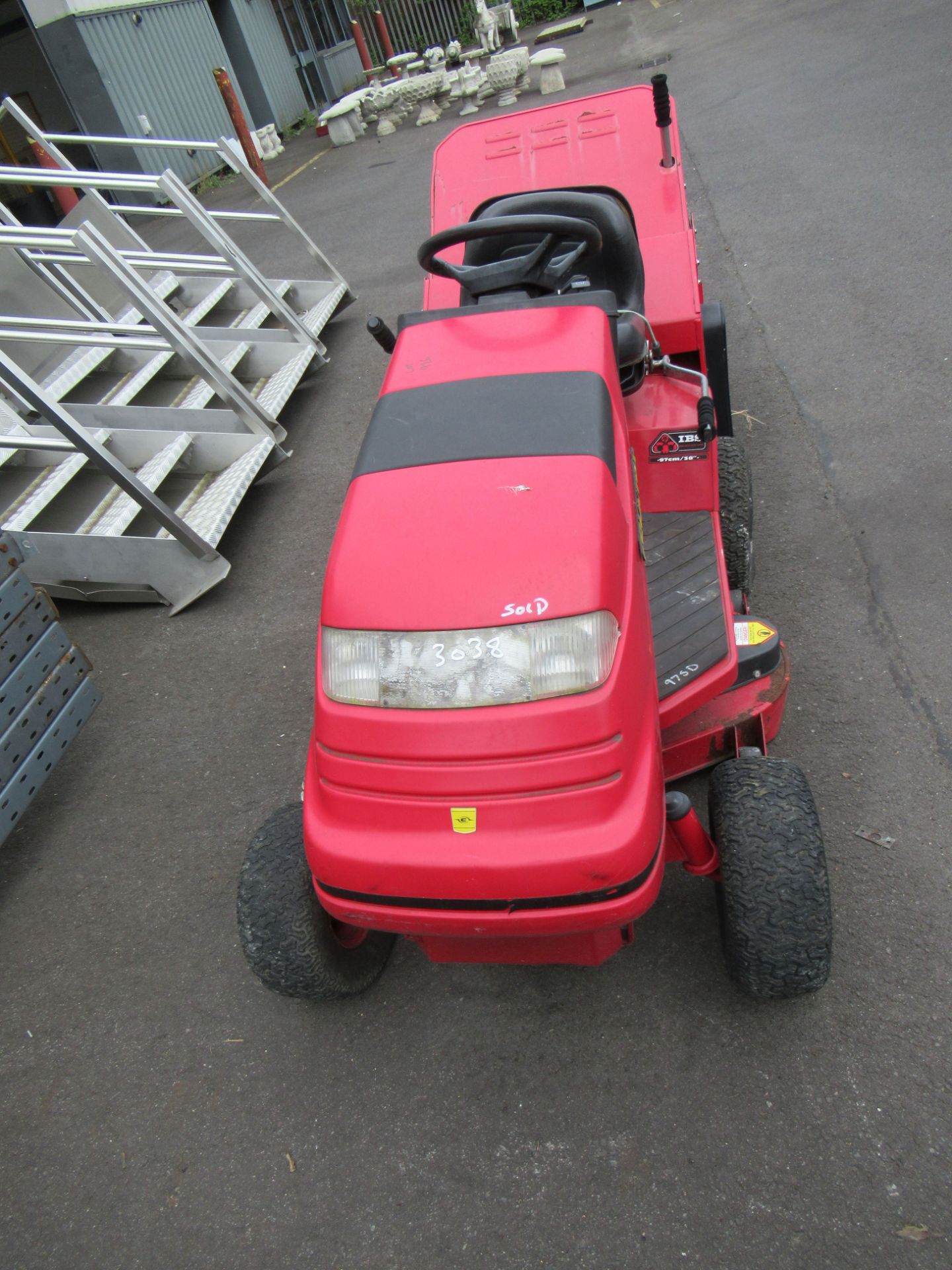 Countax Hydrostatic C400H Ride-On Lawnmower - Image 4 of 10