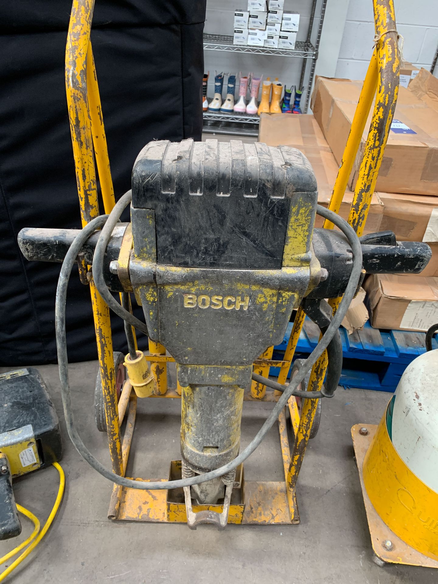 Trolley Mounted Bosch 110V Jackhammer with Chisel Attachments - Image 2 of 3