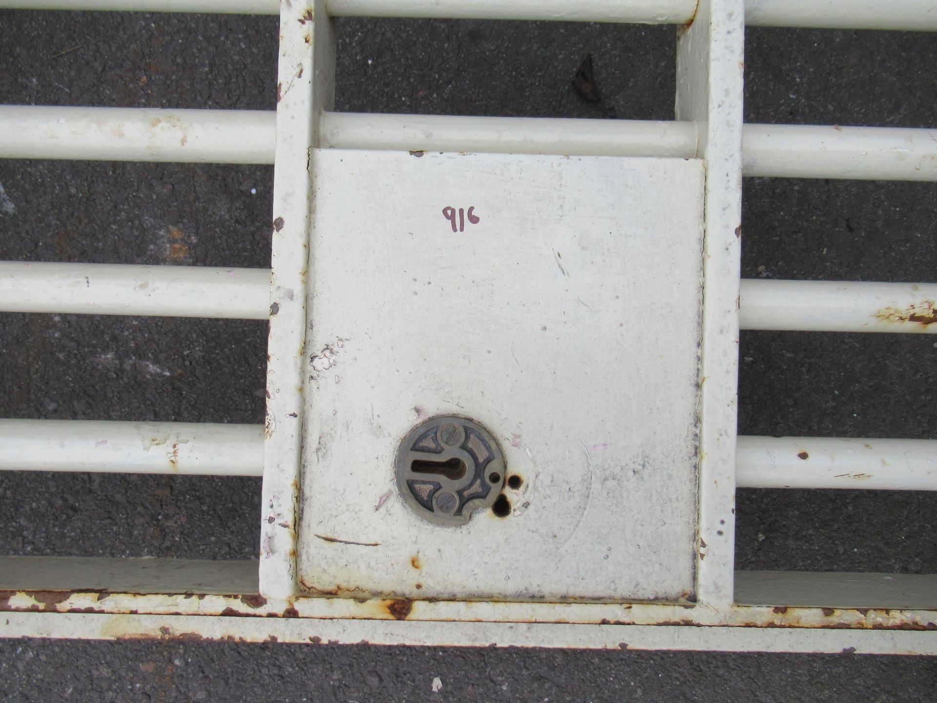 Prison Door (allegedly from Leicester Prison) - Image 5 of 7