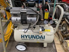 Hyundai HY752G 'Super-Silent, Oil-Free' 7bar, 24L Compressor