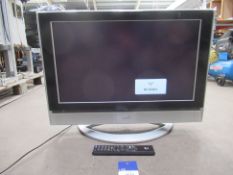 JVC LT-26DS6BJ 26" Television with remote and power cable