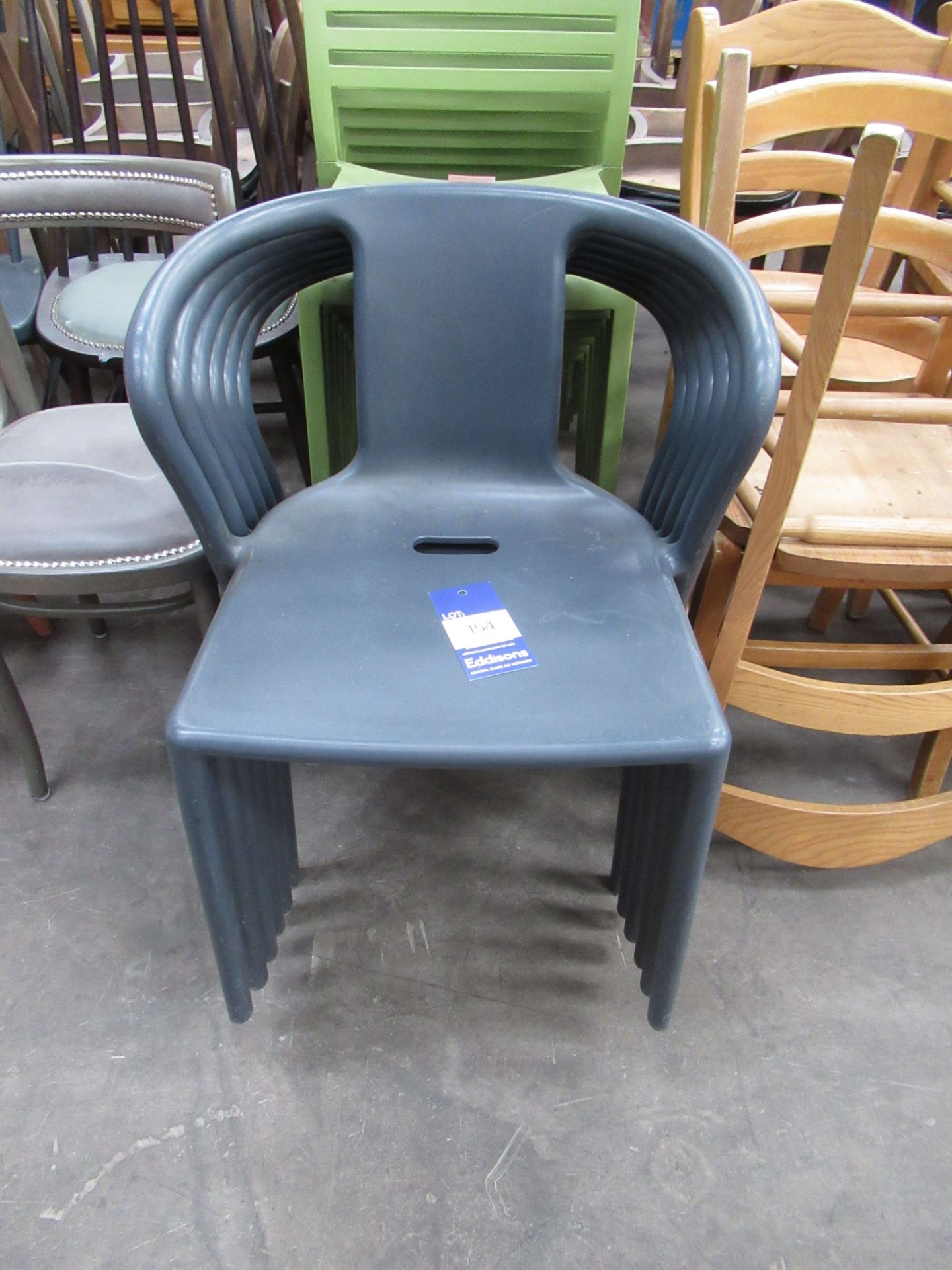 2x Sets of Plastic Chairs - Bild 2 aus 3