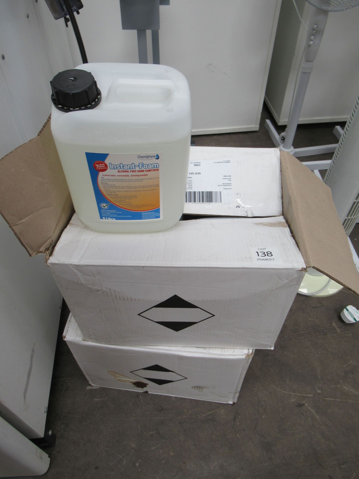 2x Foot Pedal Hand Sanitiser Stations and a Qty of Alcohol Free Hand Sanitiser - Image 2 of 3