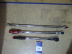 3x MAC Tools 1/2" Tools - 1x Swivel Head Ratchet, 1x Breaker Bar, 1x Ratchet - 18", 22" and 24"