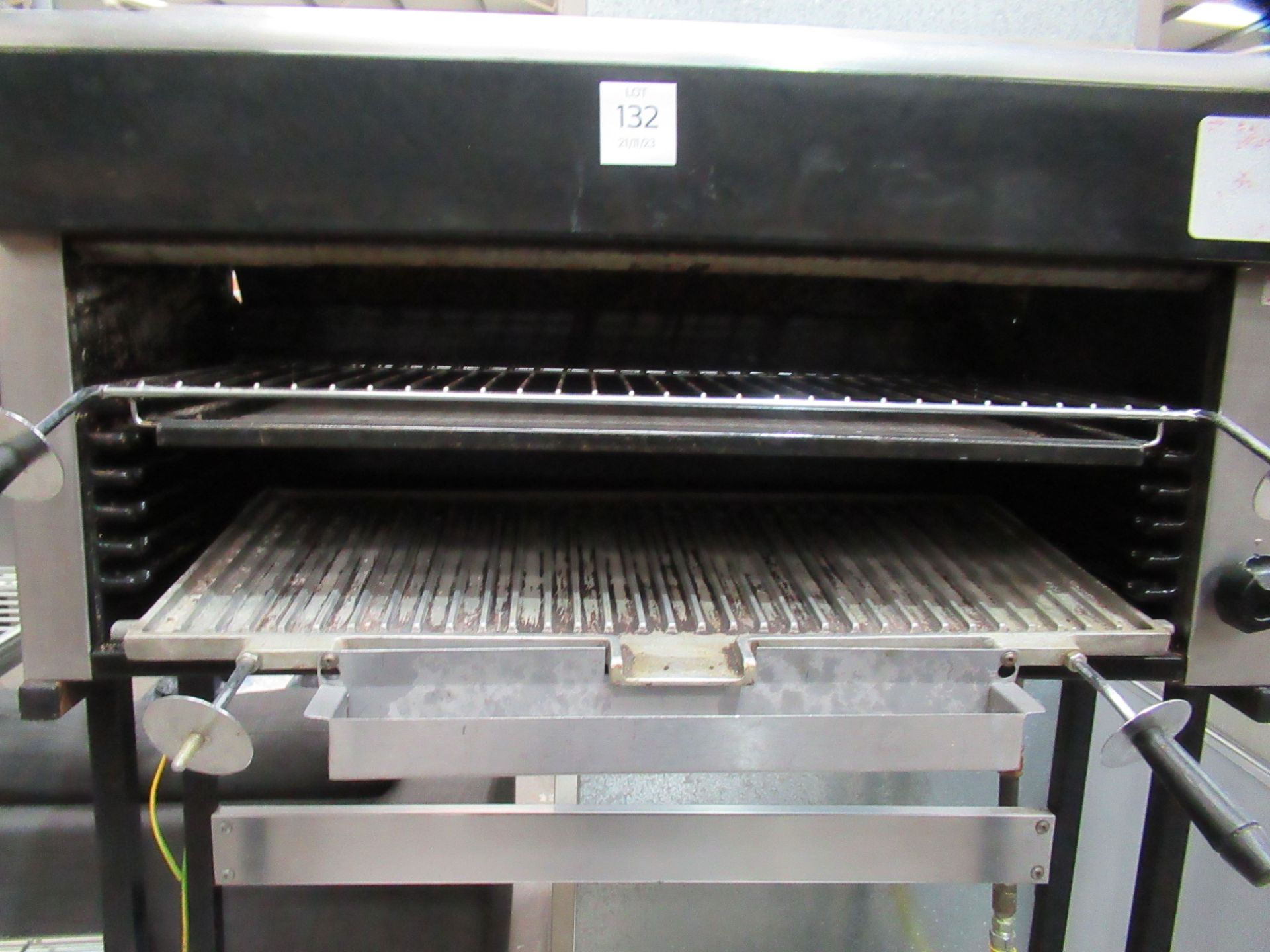 Mounted Gas Powered Grill - Image 3 of 3